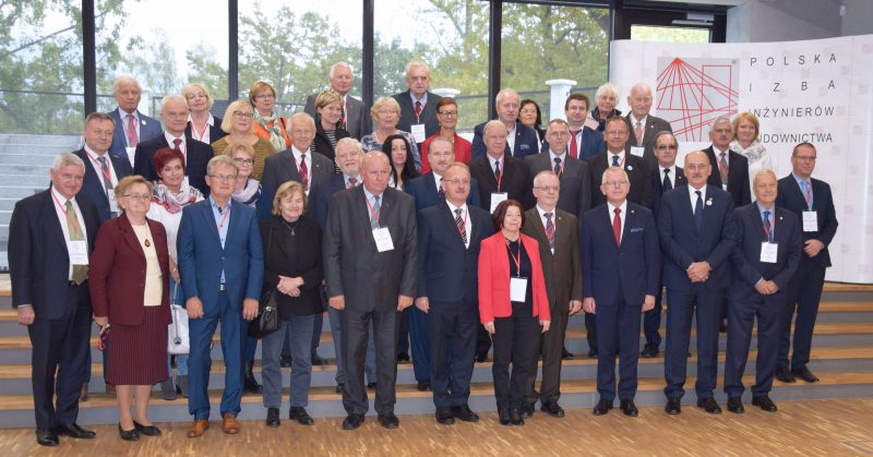 Společná fotografie účastníků setkání V4 v sídle komory ve Varšavě (zdroj: Polska Izba Inžynierów Budownictwa)