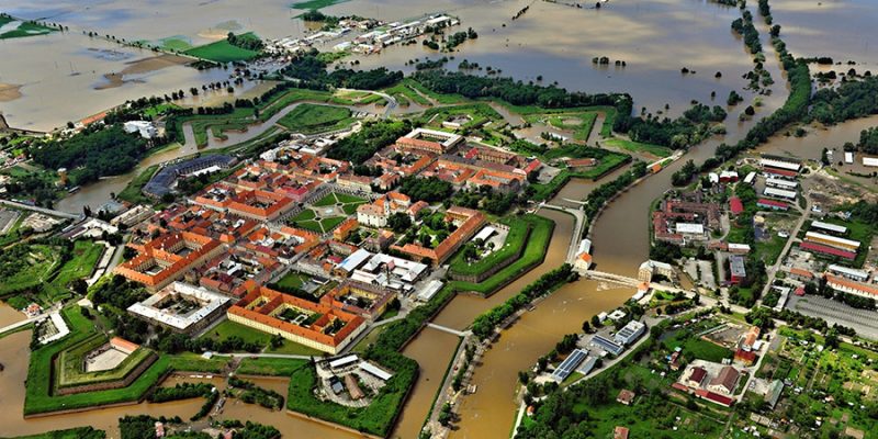 Město Terezín bylo v roce 2002 zaplaveno téměř celé. Foto: Povodí Labe, s.p.